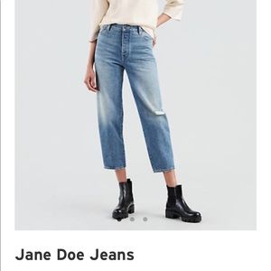 NWT Levi’s Jane Doe Jeans